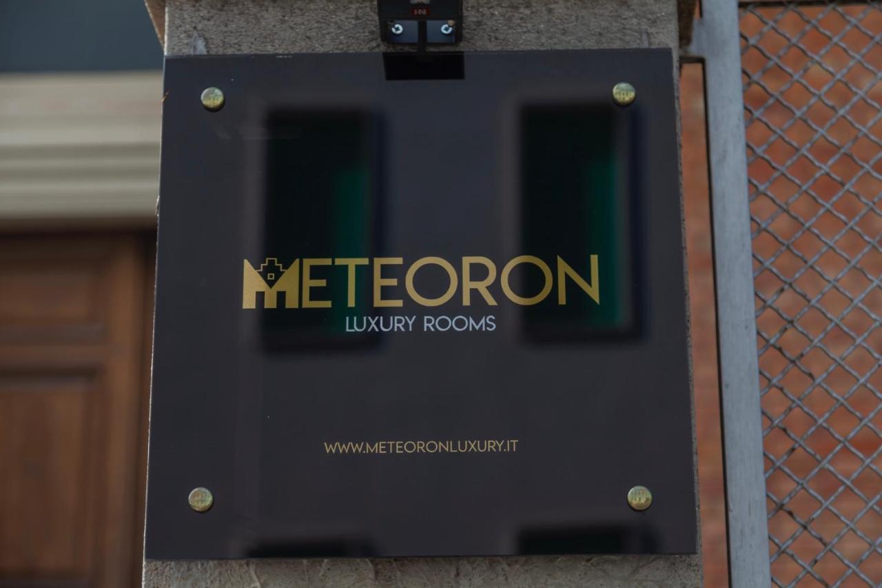 Meteoron Luxury Rooms 马泰拉 外观 照片